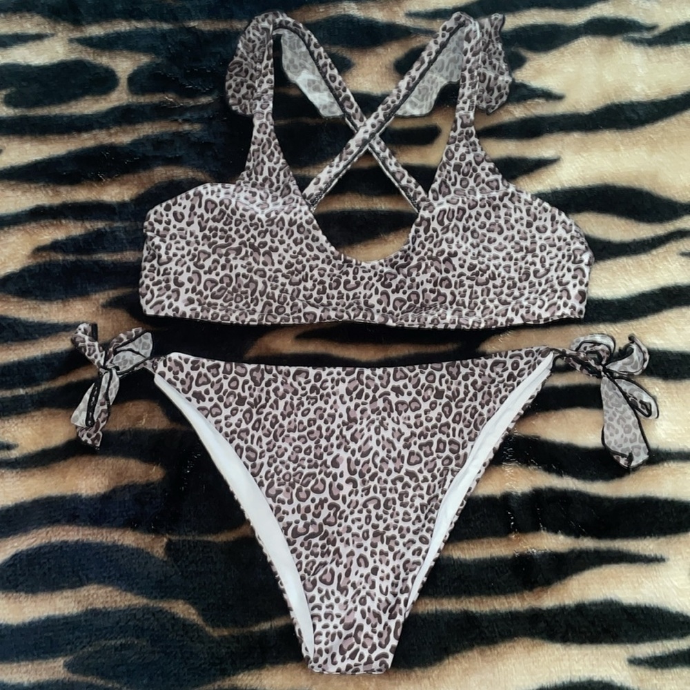 New! Ruffled Leopard Bikini